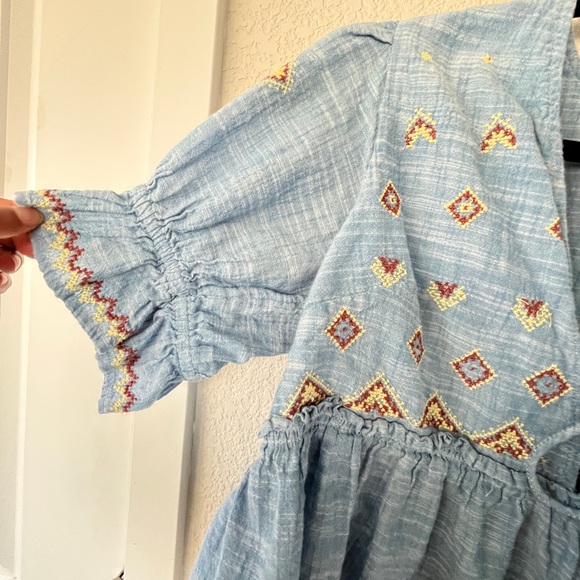Free People Tallulah Embroidered Crop Peasant Top Blouse Blue M - Picture 11 of 11